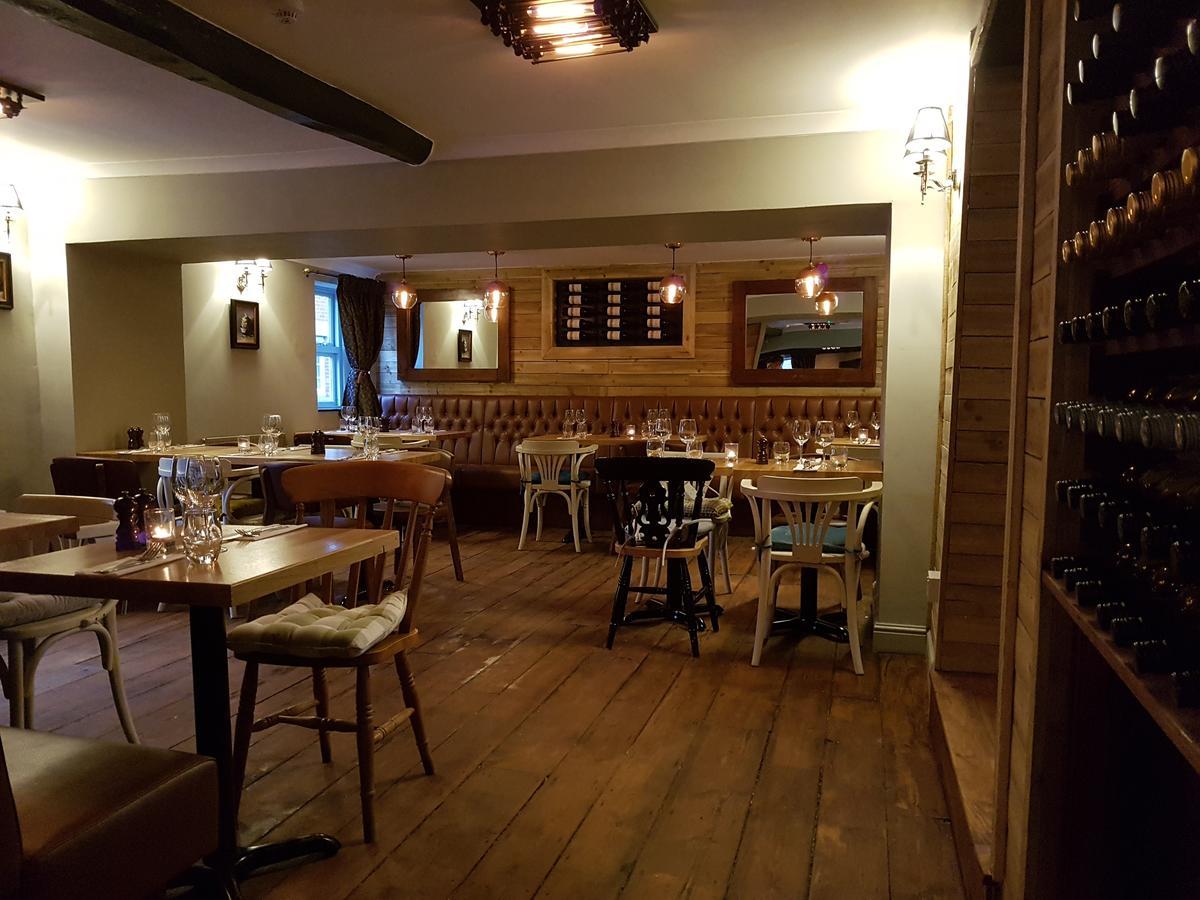 The Angel Inn Warminster Exterior foto